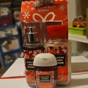 Bath & Body Works Japanese Cherry Blossom Gift Trio - Red/White/ Travel size